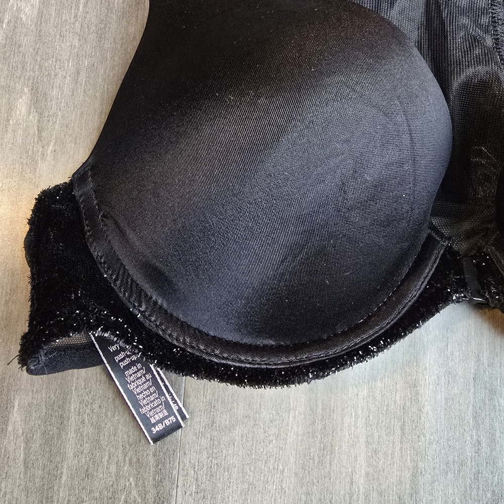 Victoria's Secret Very Sexy Push-Up Bra Black Velvet T-Back 34B Front-Close - Picture 2 of 4